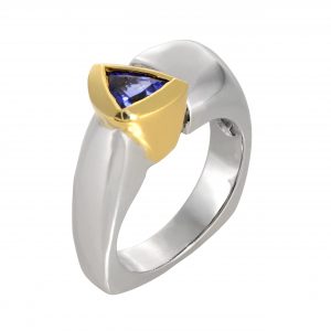 0.90ct Tanzanite & Diamond ‘Halo’ Design Ring